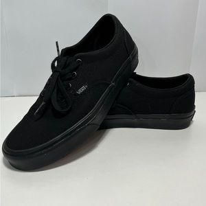 Vans, women’s low canvas Doheny Sneaker